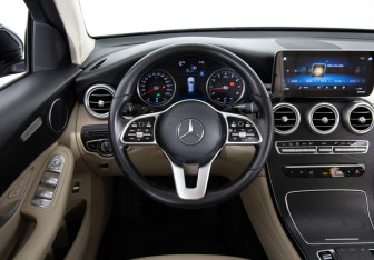 Подержанный автомобиль Mercedes-Benz GLC Coupe 2021 года (6 фото)