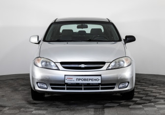 Подержанный автомобиль Chevrolet Lacetti Hatchback 2011 года (2 фото)
