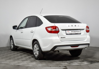 Подержанный автомобиль LADA (ВАЗ) Granta Liftback 2023 года (7 фото)