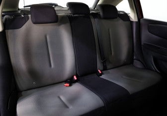 Подержанный автомобиль Citroen C4 Hatchback 2010 года (19 фото)