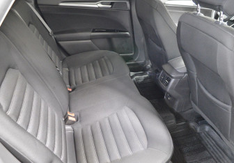 Подержанный автомобиль Ford Mondeo Sedan 2018 года (13 фото)