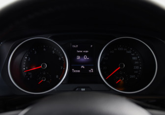 Подержанный автомобиль Volkswagen Tiguan 2020 года (12 фото)