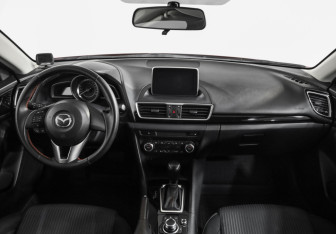 Подержанный автомобиль Mazda 3 Sedan 2014 года (10 фото)