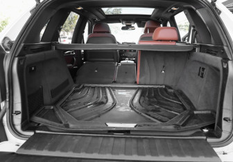 Подержанный автомобиль BMW X5 2017 года (38 фото)