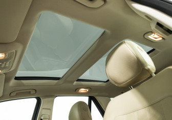 Подержанный автомобиль Mercedes-Benz GLE 2016 года (15 фото)