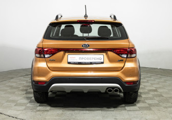 Подержанный автомобиль Kia Rio Hatchback 2018 года (6 фото)