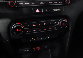 Подержанный автомобиль Kia Ceed Wagon 2019 года (15 фото)