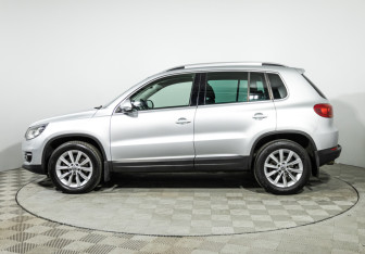Подержанный автомобиль Volkswagen Tiguan 2013 года (8 фото)