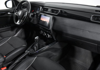 Подержанный автомобиль Renault Arkana 2019 года (13 фото)
