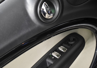 Подержанный автомобиль MINI Countryman 2014 года (12 фото)