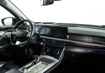 Подержанный автомобиль Exeed VX 2022 года (9 фото)