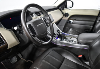 Подержанный автомобиль Land Rover Range Rover Sport 2018 года (9 фото)