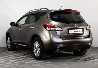 Подержанный автомобиль Nissan Murano Suv 2012 года (7 фото)