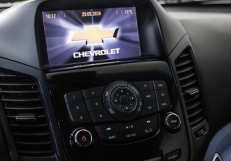 Подержанный автомобиль Chevrolet Orlando 2013 года (13 фото)