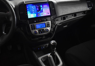 Подержанный автомобиль Hyundai Santa Fe 2008 года (19 фото)