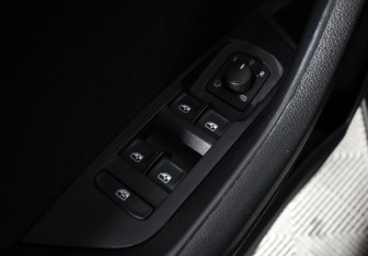Подержанный автомобиль Skoda Karoq 2020 года (10 фото)