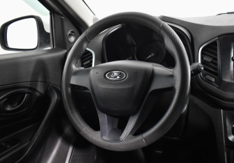 Подержанный автомобиль LADA (ВАЗ) XRAY 2019 года (14 фото)