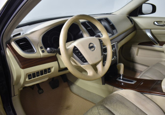 Подержанный автомобиль Nissan Teana 2011 года (9 фото)