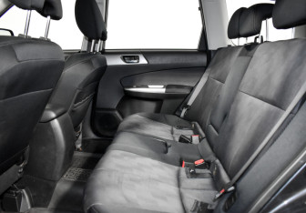 Подержанный автомобиль Subaru Forester Suv 2008 года (11 фото)