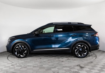 Подержанный автомобиль Kia Sportage 2022 года (9 фото)