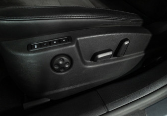 Подержанный автомобиль Skoda Superb Liftback 2014 года (15 фото)