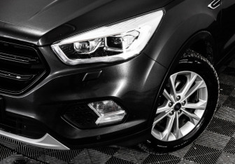 Подержанный автомобиль Ford Kuga 2018 года (2 фото)