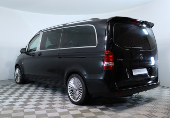 Подержанный автомобиль Mercedes-Benz Vito 2021 года (8 фото)