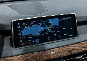 Подержанный автомобиль BMW X5 2017 года (22 фото)