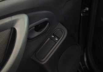 Подержанный автомобиль Renault Duster 2016 года (18 фото)