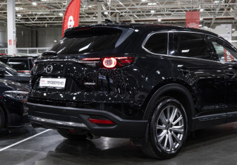 Подержанный автомобиль Mazda CX-9 2024 года (9 фото)