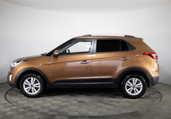 Подержанный автомобиль Hyundai Creta 2019 года (7 фото)