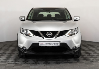 Подержанный автомобиль Nissan Qashqai 2018 года (2 фото)