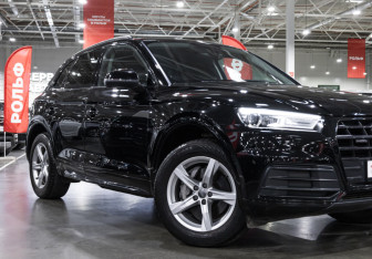 Подержанный автомобиль Audi Q5 2018 года (8 фото)