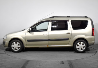 Подержанный автомобиль LADA (ВАЗ) Largus Wagon 2014 года (8 фото)