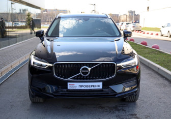 Подержанный автомобиль Volvo XC60 2018 года (2 фото)