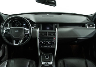 Подержанный автомобиль Land Rover Discovery Sport 2017 года (13 фото)