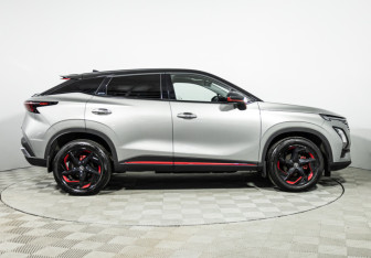 Подержанный автомобиль Omoda C5 2023 года (4 фото)