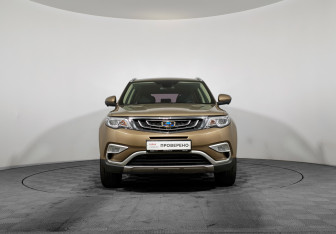 Подержанный автомобиль Geely Atlas 2019 года (2 фото)