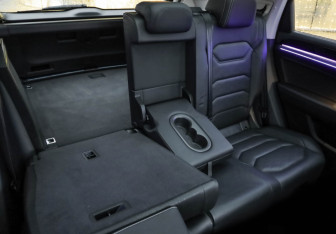 Подержанный автомобиль Volkswagen Touareg 2021 года (34 фото)