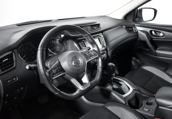 Подержанный автомобиль Nissan Qashqai 2019 года (9 фото)