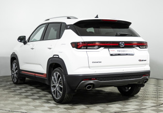 Подержанный автомобиль Changan CS35PLUS 2023 года (7 фото)
