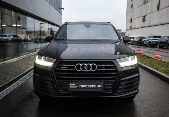 Подержанный автомобиль Audi Q7 2018 года (2 фото)