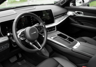Подержанный автомобиль Haval F7 2024 года (8 фото)