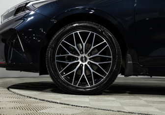 Подержанный автомобиль Kia Cerato Sedan 2022 года (23 фото)