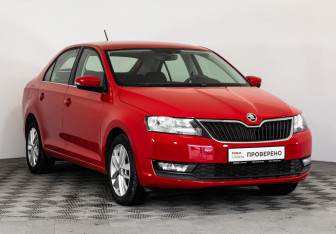 Подержанный автомобиль Skoda Rapid Liftback 2017 года (3 фото)