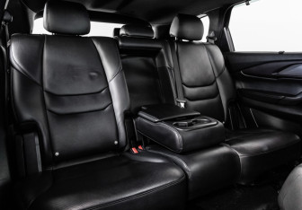 Подержанный автомобиль Mazda CX-9 2017 года (23 фото)