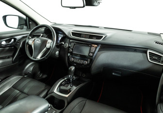 Подержанный автомобиль Nissan Qashqai 2014 года (9 фото)