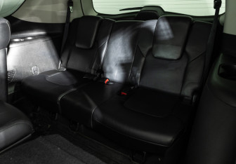Подержанный автомобиль Infiniti QX80 2014 года (29 фото)