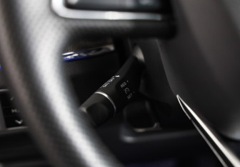 Подержанный автомобиль Hongqi HS5 2024 года (19 фото)