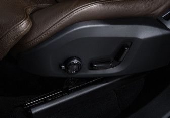 Подержанный автомобиль Volvo XC60 2019 года (23 фото)